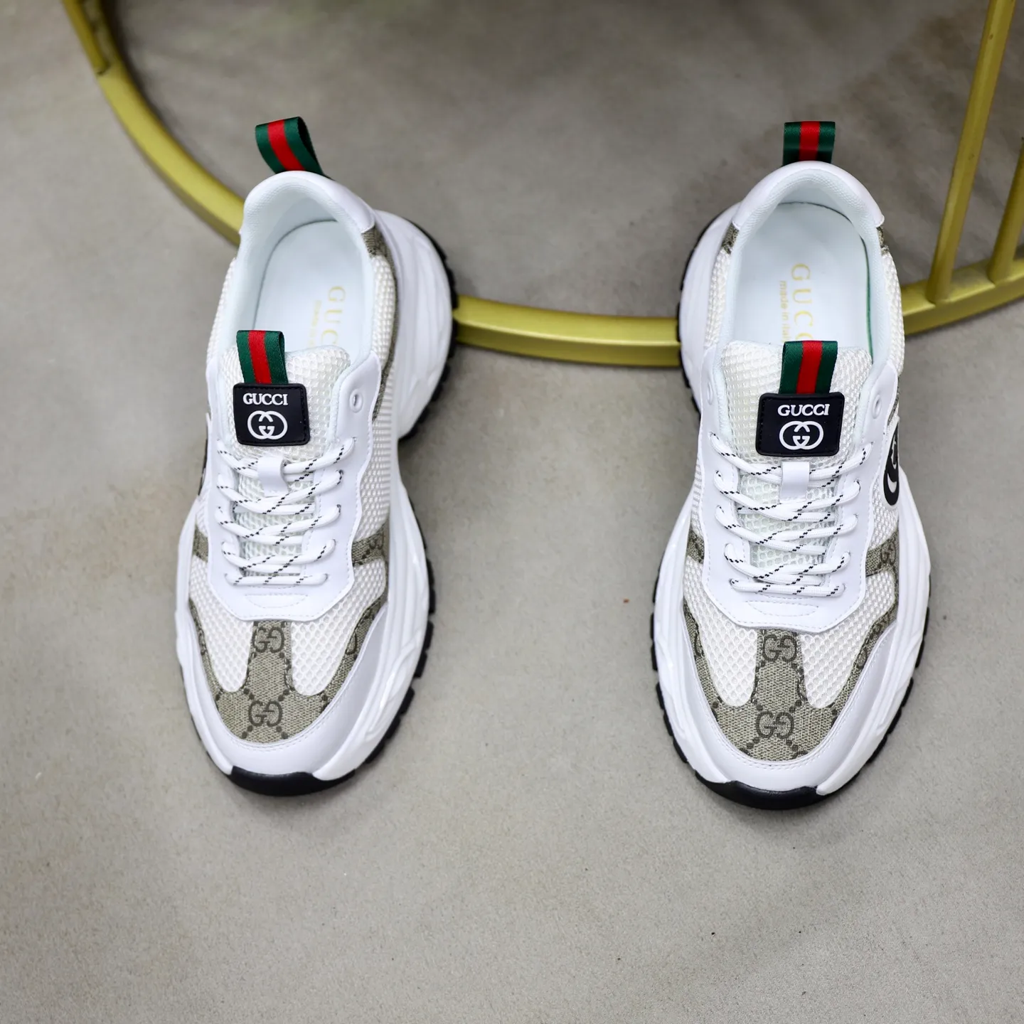 Ex-factory price: 462💰🙅‍♂️🙅‍♂️🙅‍♂️ Brand: Gucci GUCCi Standard code: 38-44 (45 customized) Grade: Same as the official website Material: Original material splicing Comfortable and breathable lining Lightweight and wear-resistant sports outsole Style category: Men's fashionable casual shoes Running sneakers Distinguished luxury brand elements Top luxury Color: actual picture color